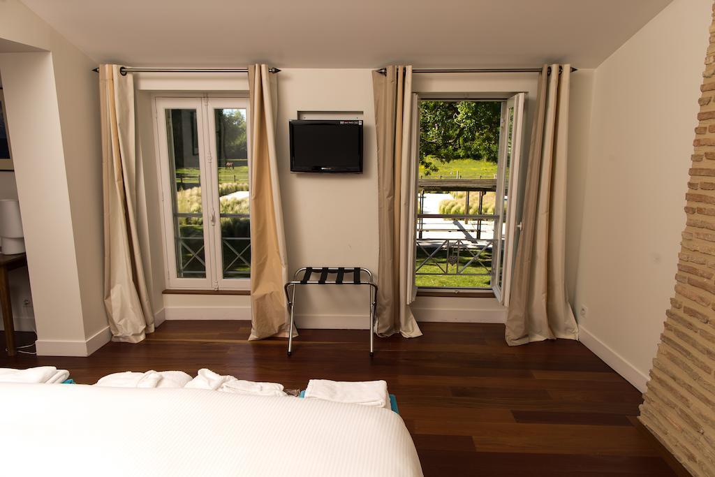 Hotel Les Cinq Sens Du Chateau Mayne Lalande Castelnau-de-Médoc Pokój zdjęcie